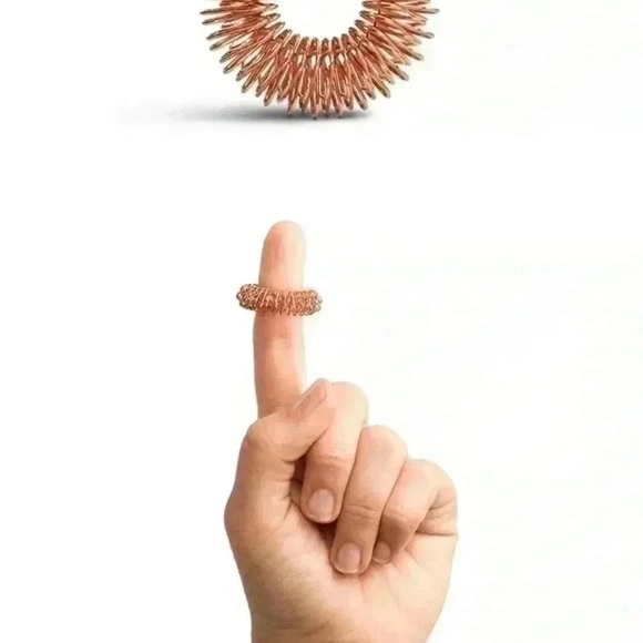 Saje relax-o-ring in box. B5 - Picture 1 of 4